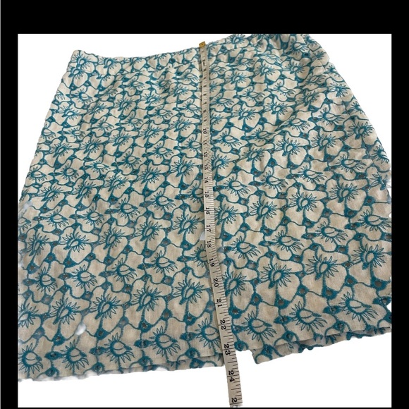 Talbots Embroidered Floral Linen Skirt Womens Size 10 White Blue Cotton Lining - Picture 5 of 5